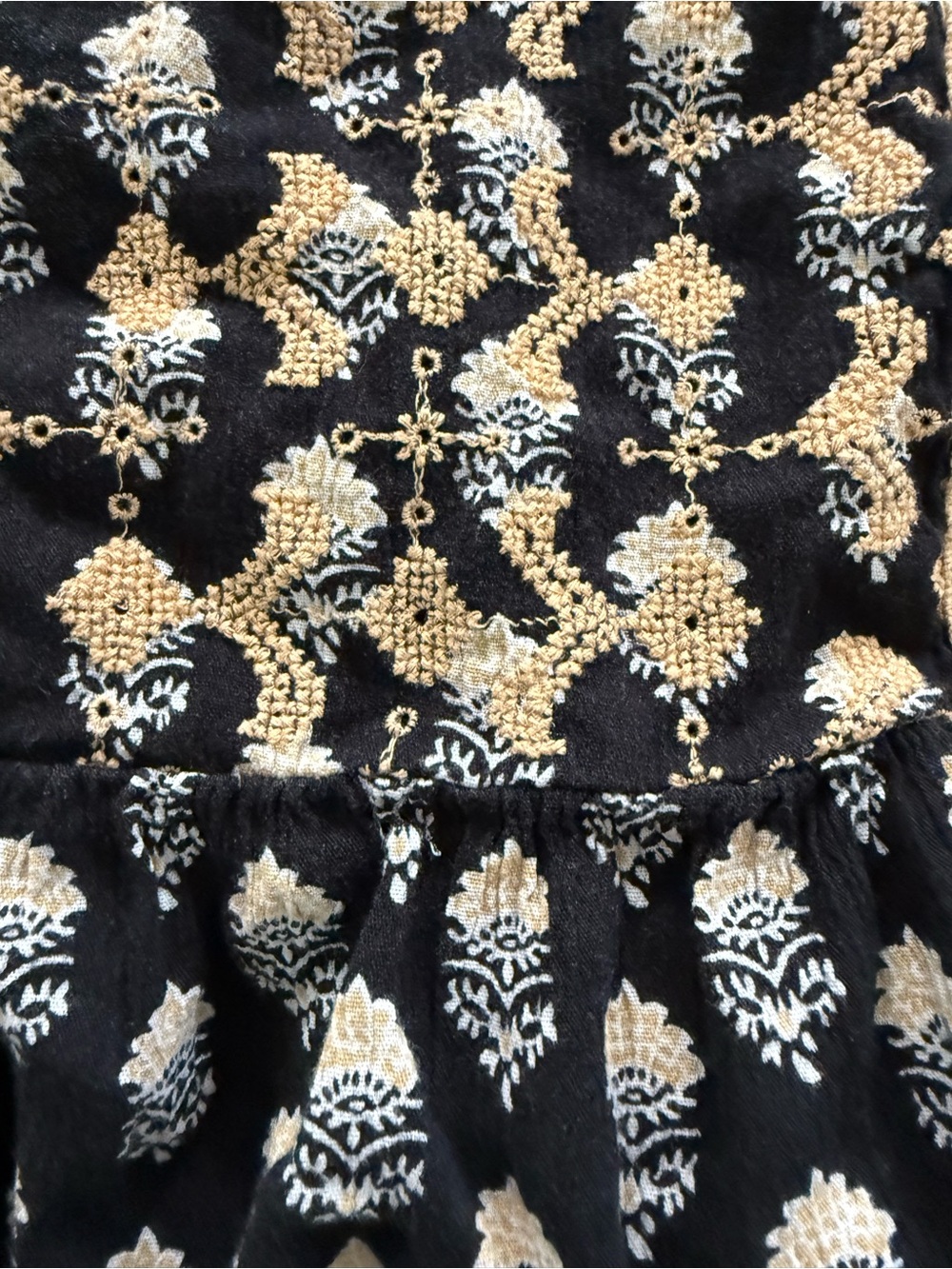 American Eagle Embroidered Block Print Flutter Sleeve Peplum Top black size XS - Picture 3 of 6